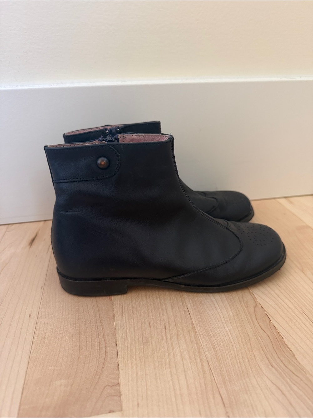Girl’s Jacadi black boots